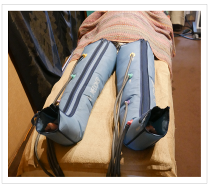 エアーコンプレッサーでむくみ取り 